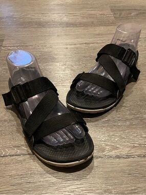 Chacos Black Neutral Adjustable Strap Slide On Outdoor Summer Sandals Women’s 9